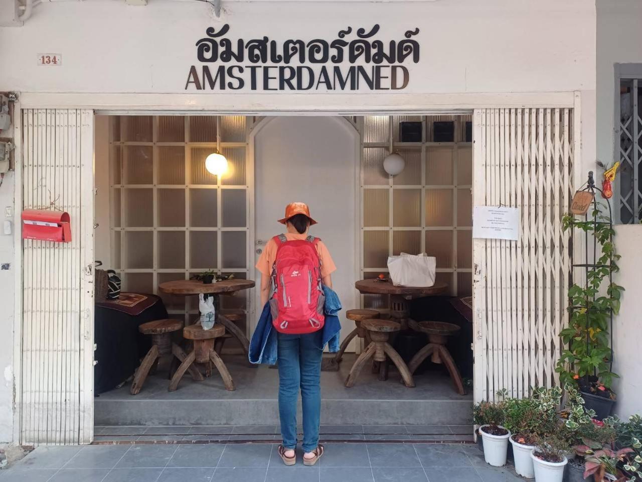 Amsterdamned Hostel Bangkok Exterior photo